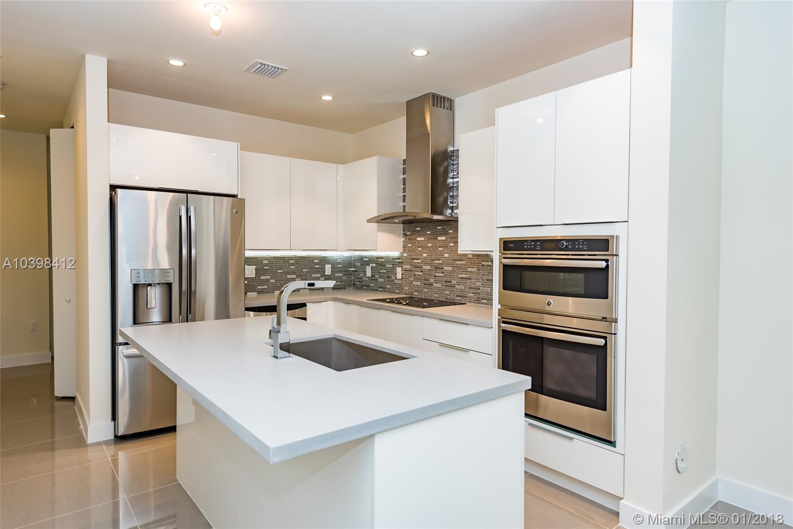 10220 Nw 63rd Terrace – photo 4