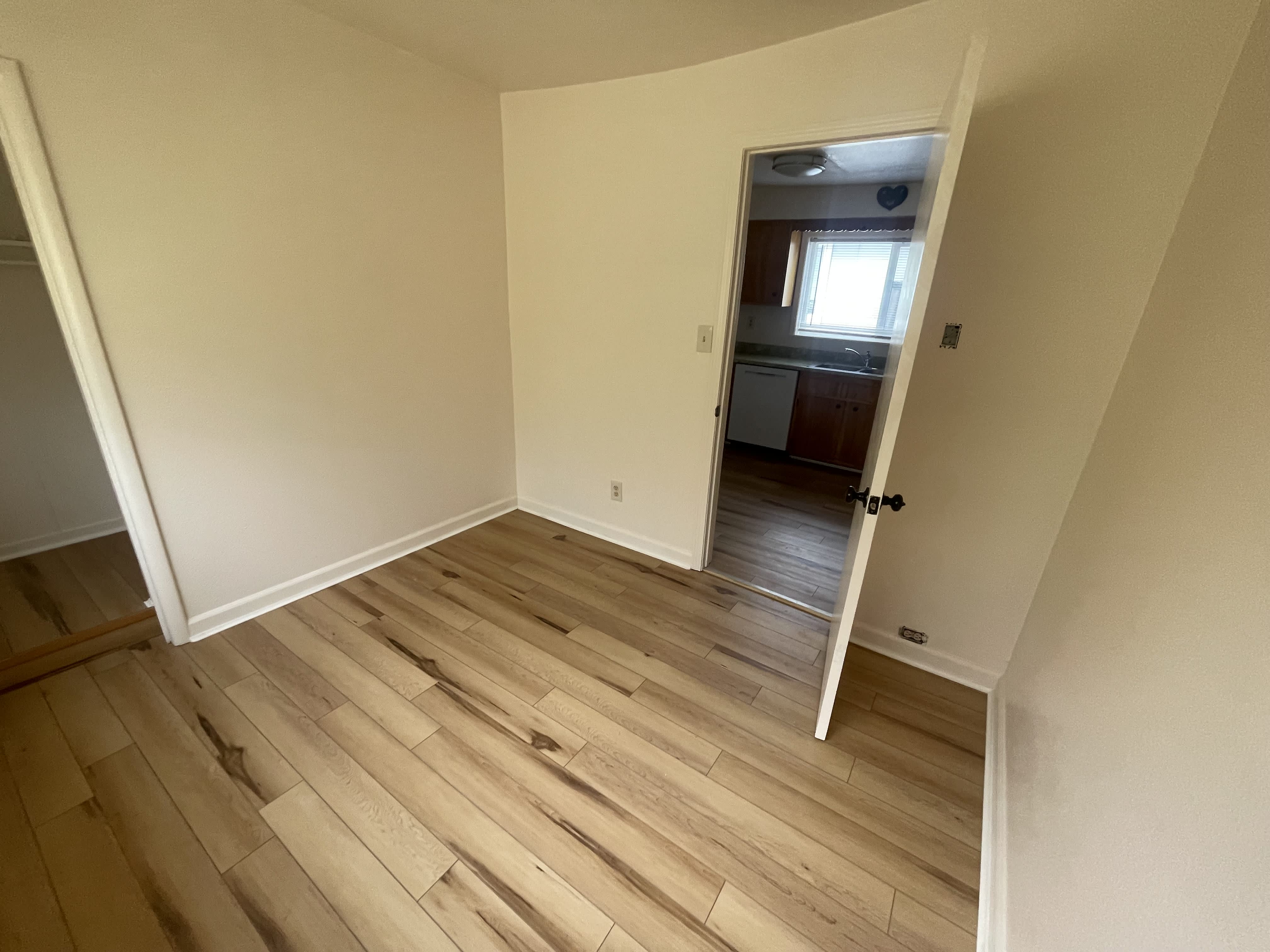 422 Pine St – photo 3