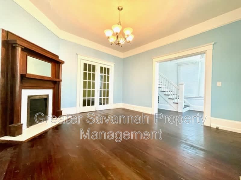 637 East 39th Street – photo 4