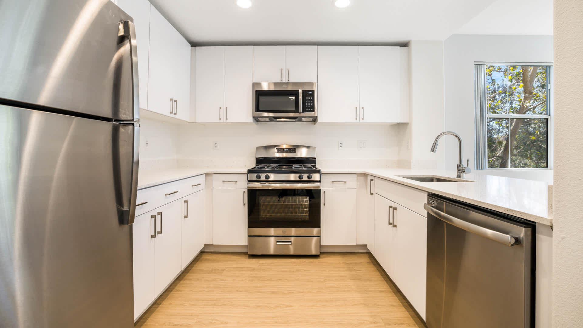 The Oaks Apartments – photo 5