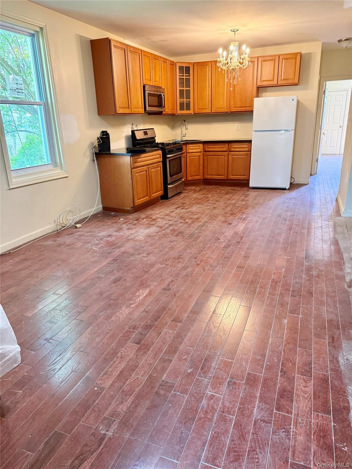 145-54 107th Avenue – photo 2