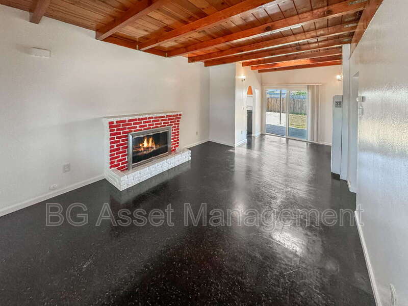 1526 Visalia Avenue – photo 3