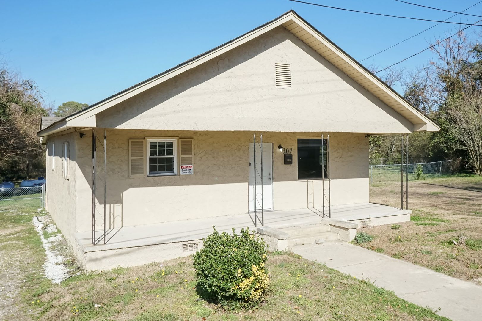 Three Bedroom Home! – photo 1