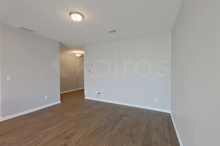 206 Long Island Drive – photo 2