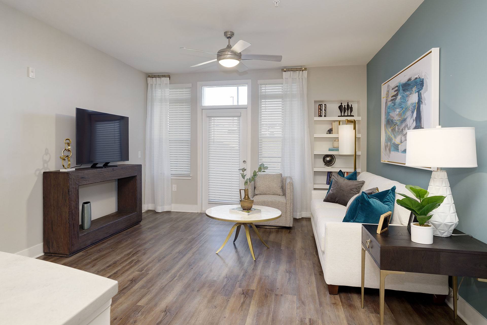 Vintage 1857 Apartments – photo 5