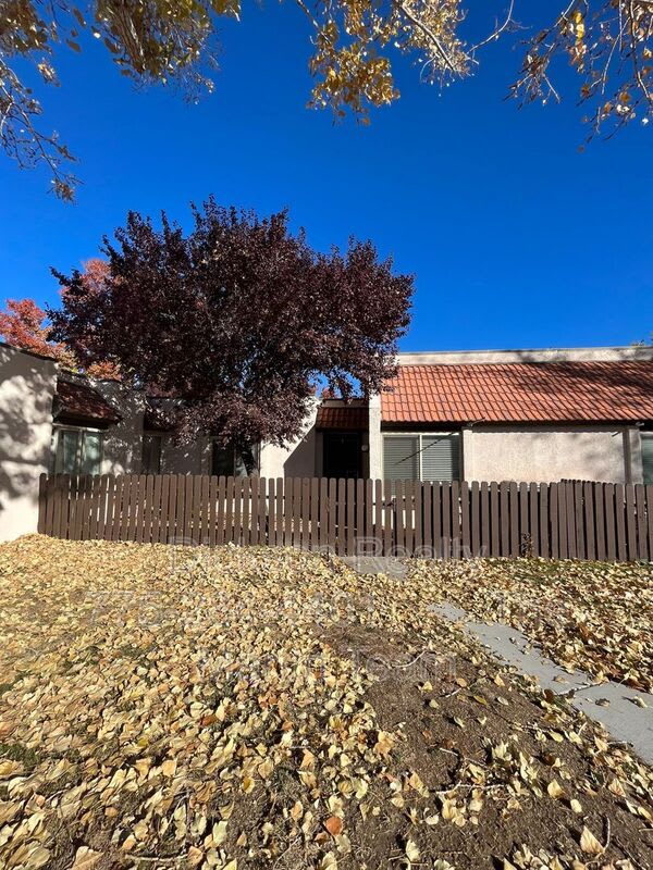 1005 Baywood Drive – photo 2