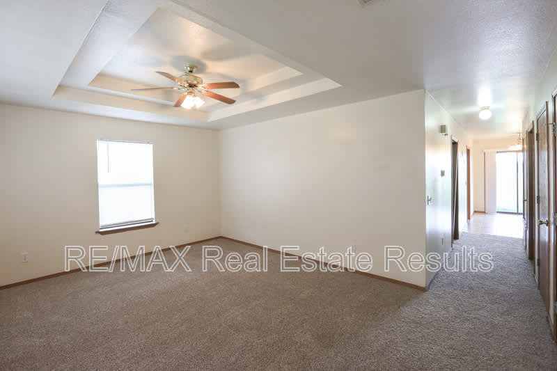2223 W Roselawn St – photo 5