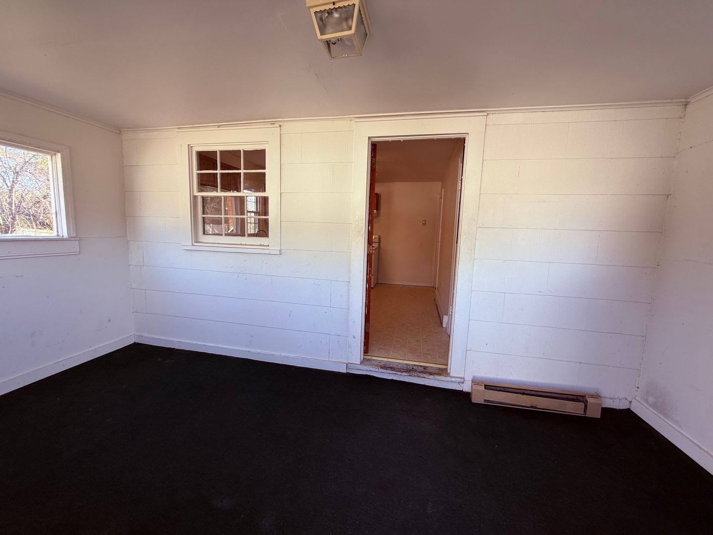 4 Bedroom, 1 Bath House – photo 4