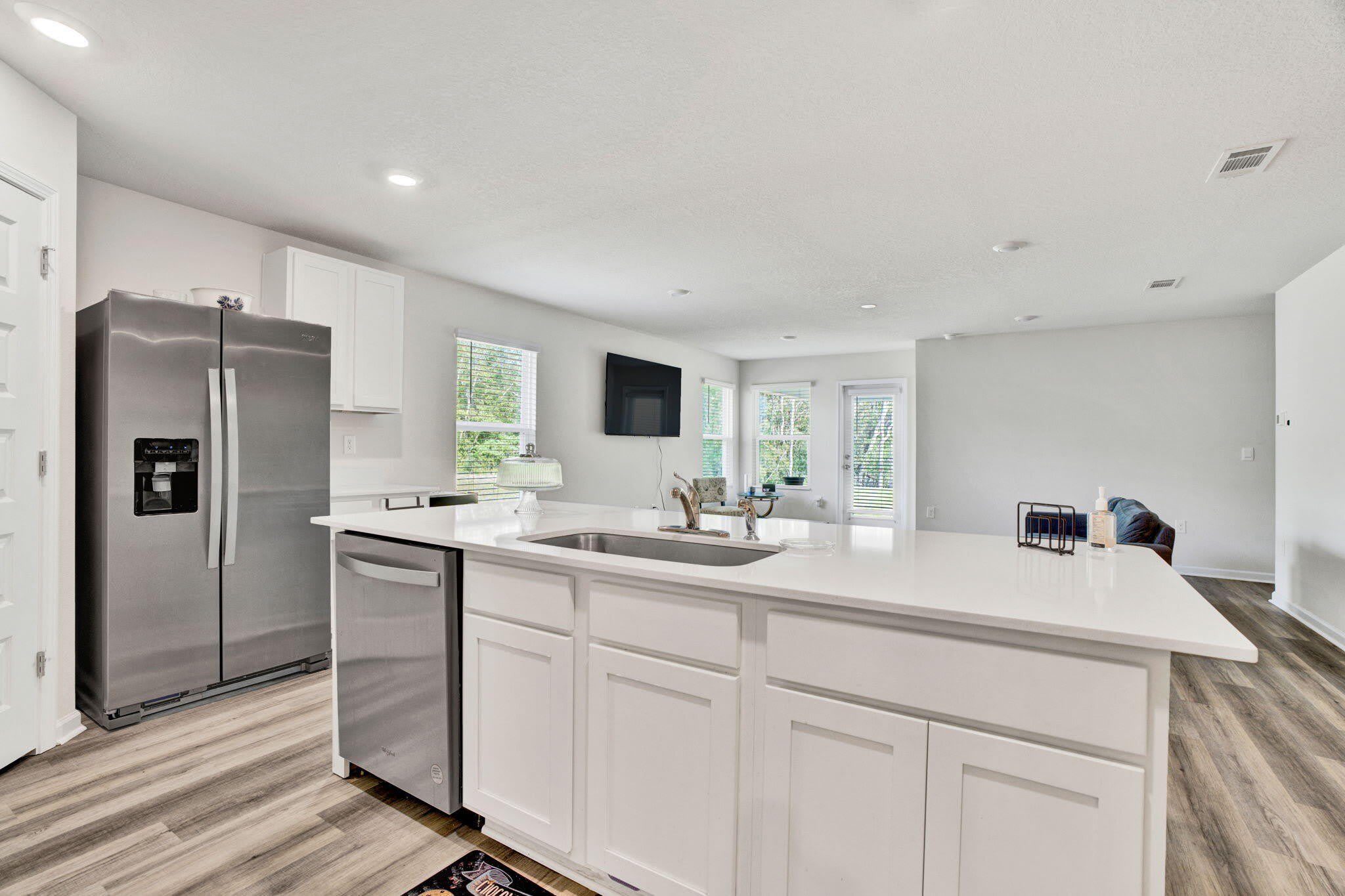 535 Mary Lou Way – photo 3