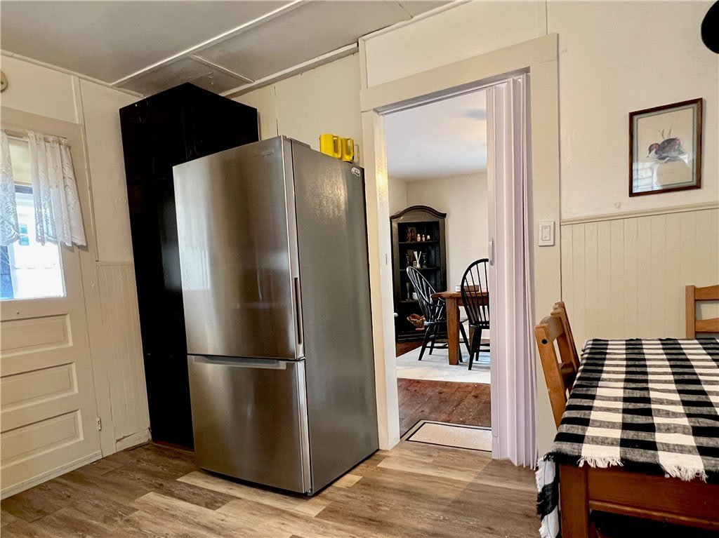 225 Lake Shore Drive S – photo 4