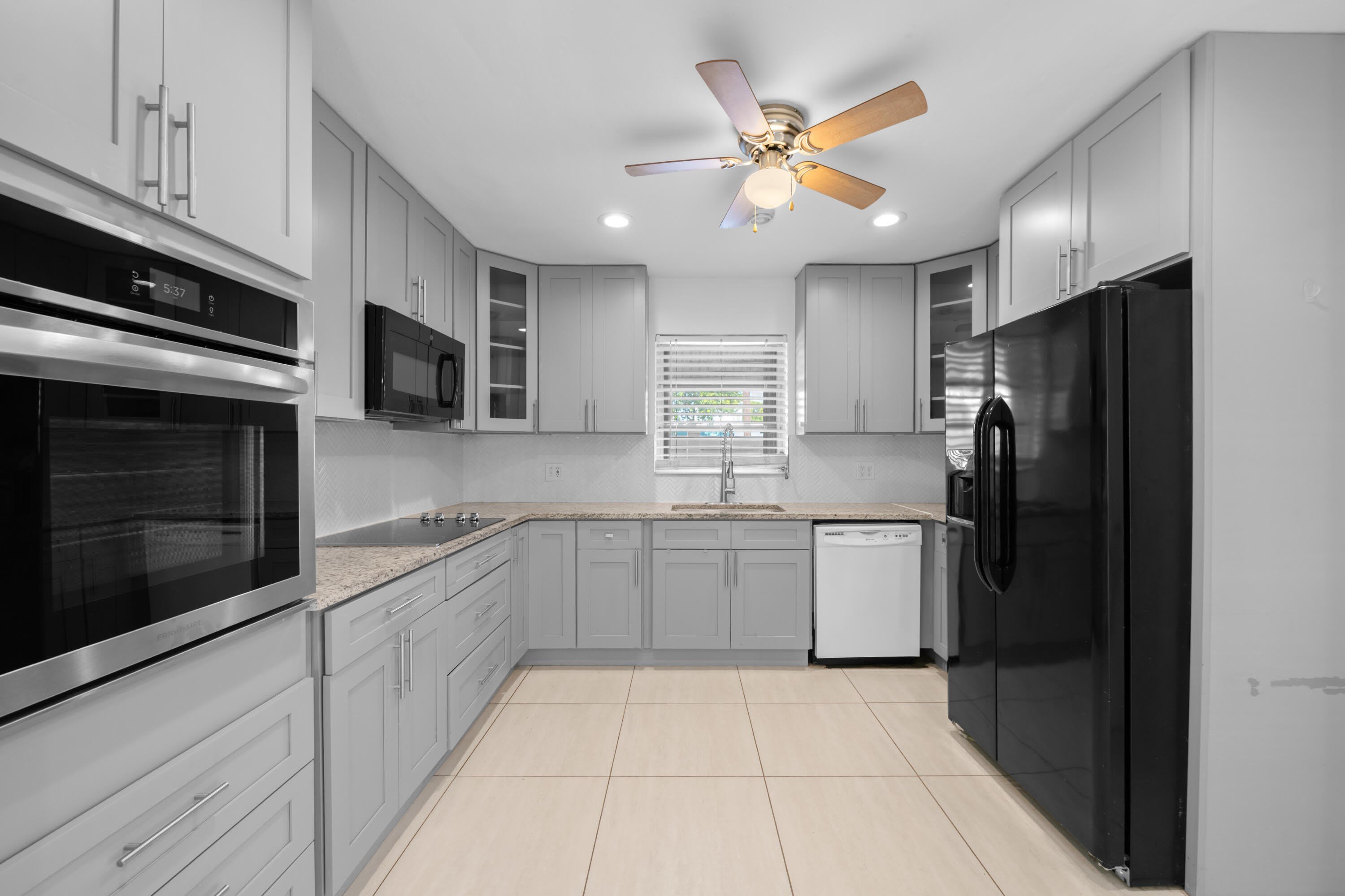 27 Se 6Th Street – photo 4