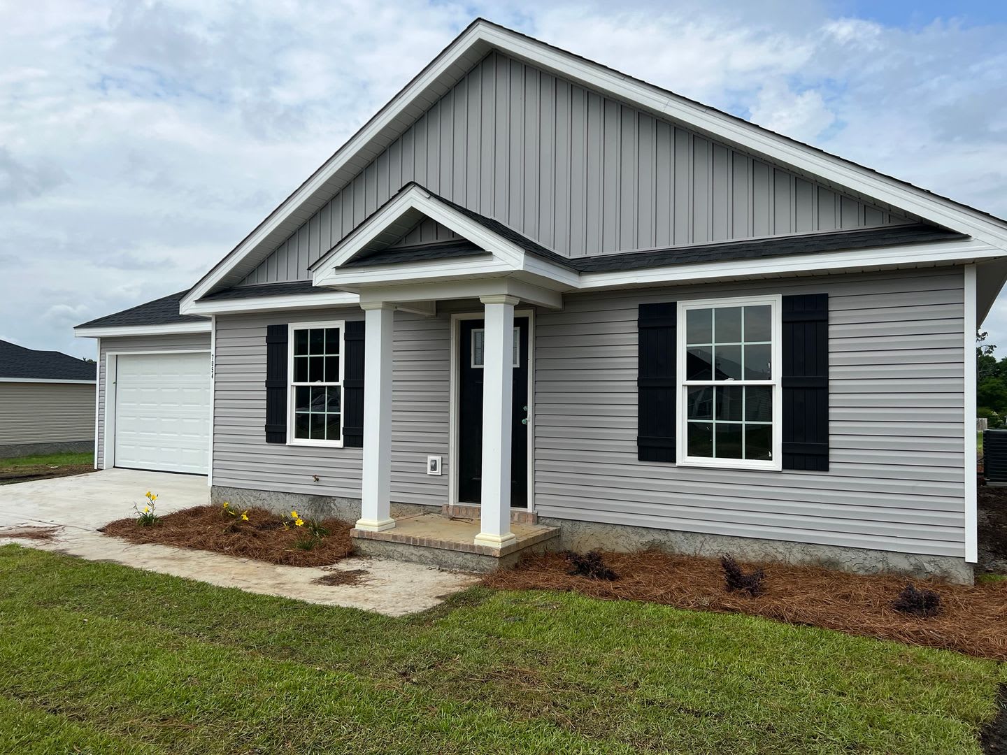 7054 White Pine Avenue – photo 1