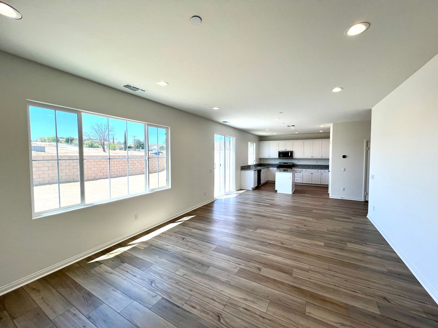 Newer 2022-Built, 4BR Home with Solar, Loft, Downstairs Bedroom, and Backyard – photo 3