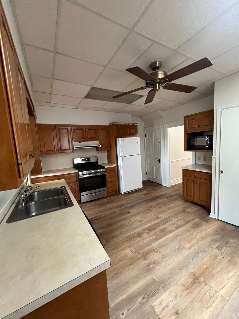 Newly remodeled 3 bedroom home in fantastic Carlisle Neighborhood – photo 5