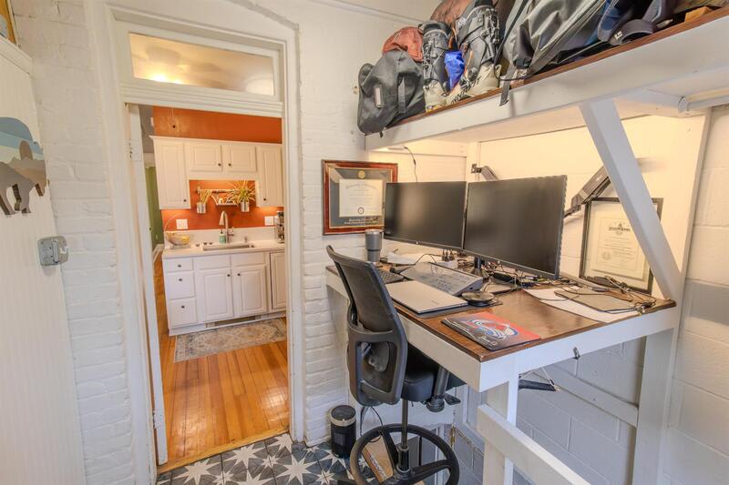 127 E Exposition Ave – photo 5