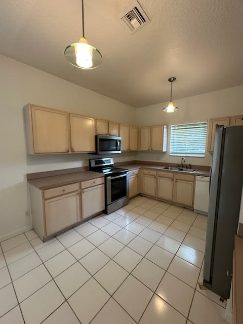 1731 Lavue Ave – photo 3