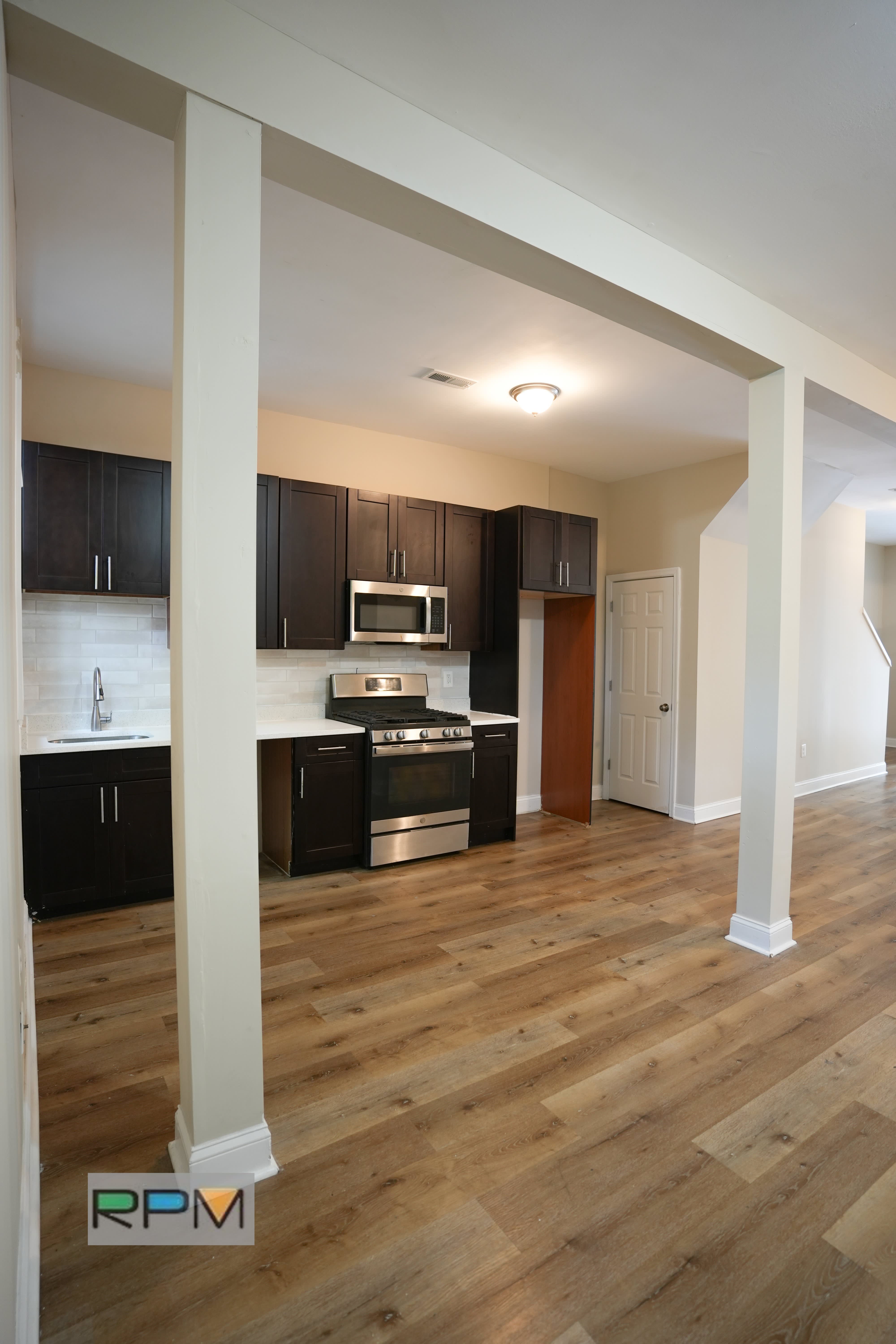 2910 Hilldale Ave – photo 5