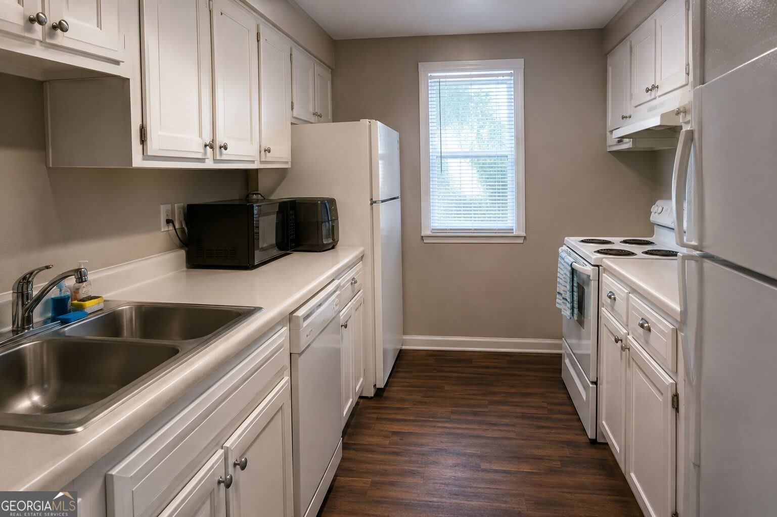 3168 Nectarine Circle – photo 3