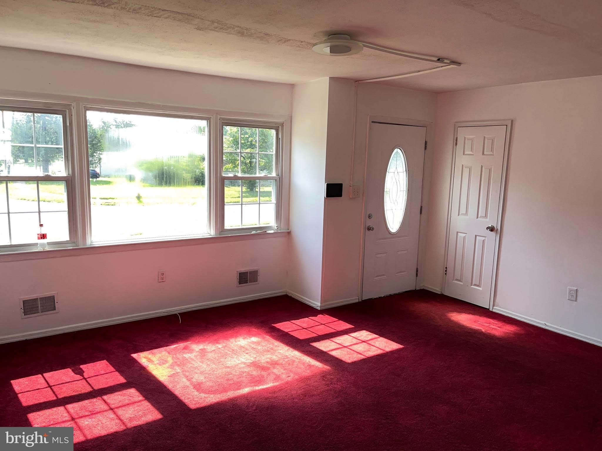 1145 LOWER FERRY Road – photo 2