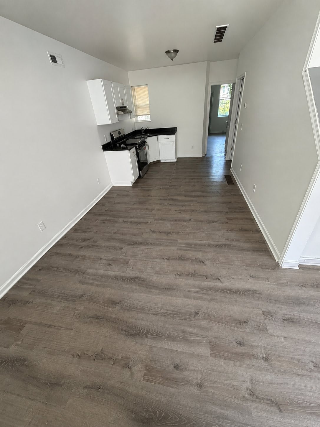 125 N Wilton St – photo 2