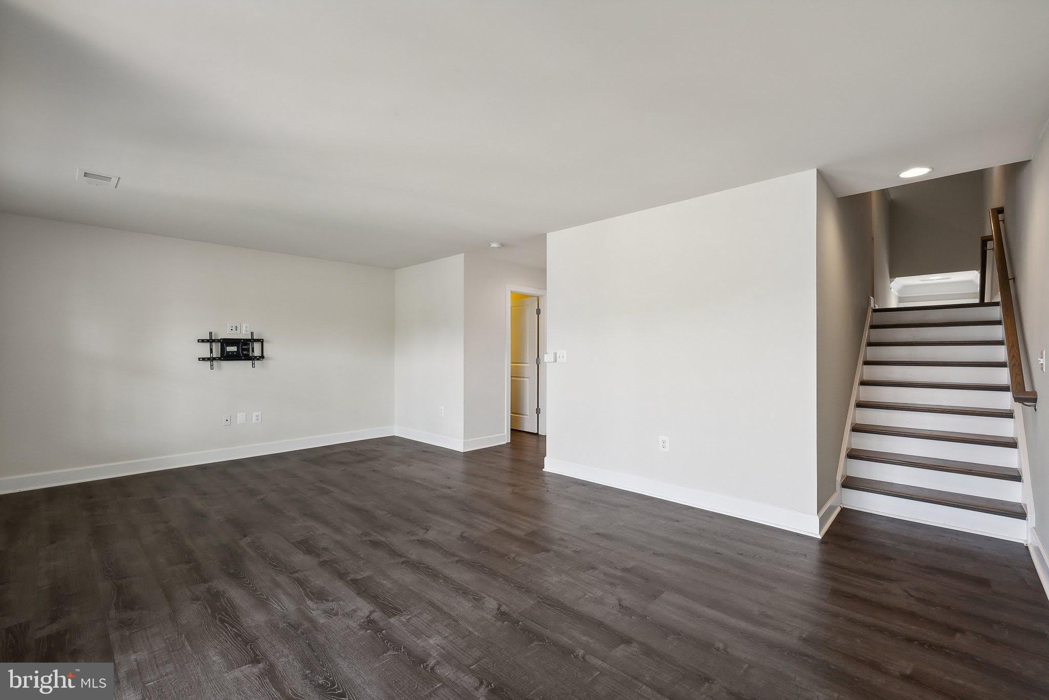 13827 LITESPEED Way – photo 3