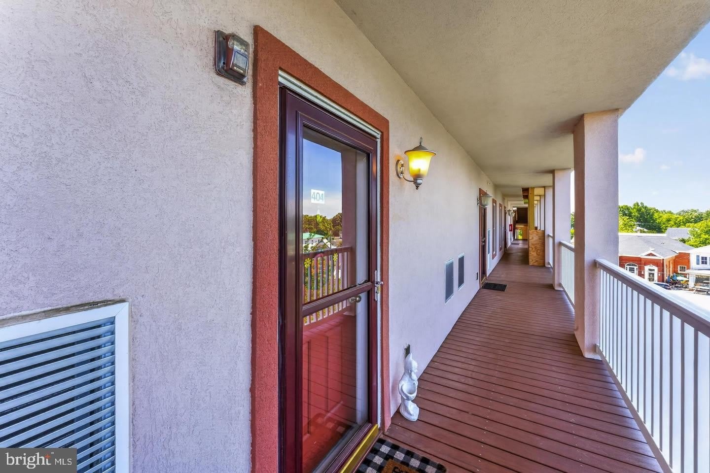 103 N IRVING Avenue – photo 4