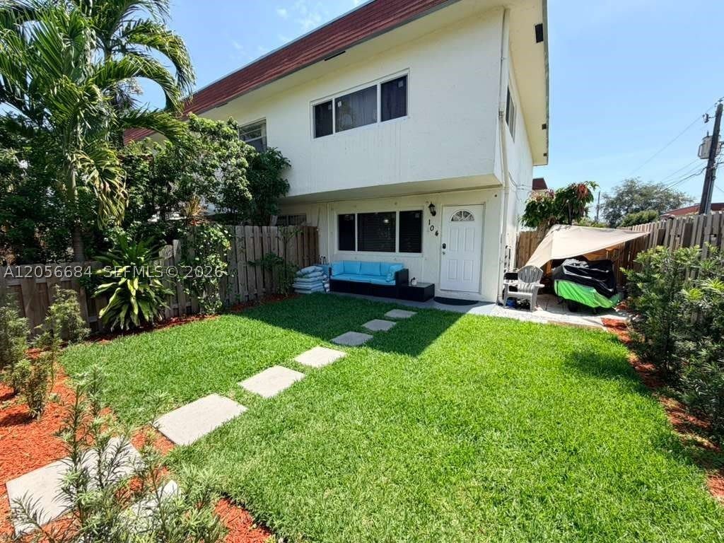 1500 NE 151st St – photo 2
