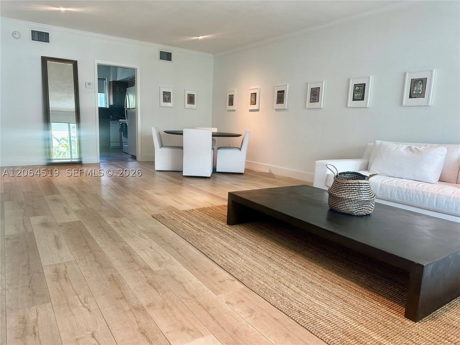 10178 Collins Ave – photo 4