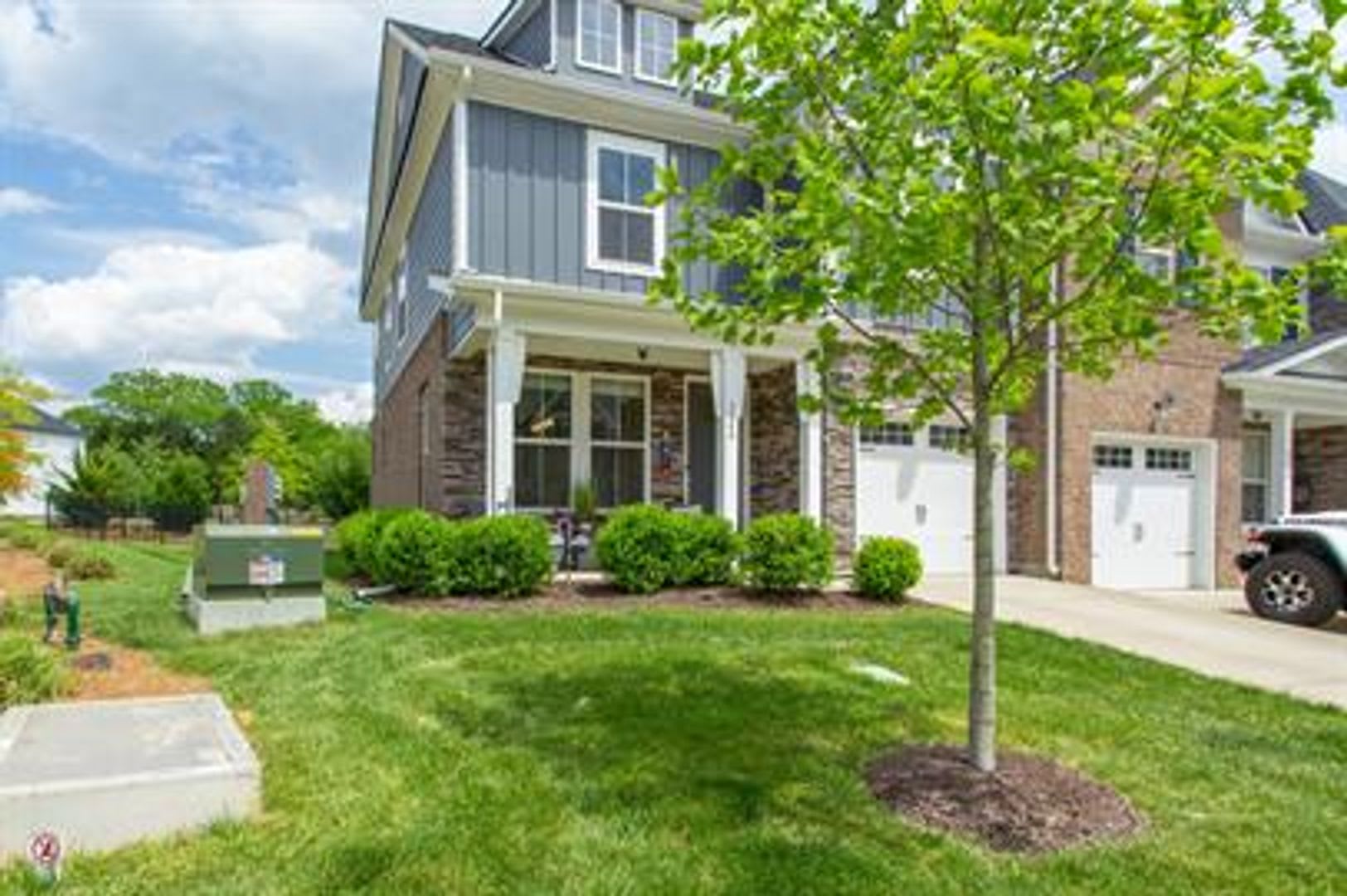 Beautiful Townhouse in Murfreesboro! – photo 1