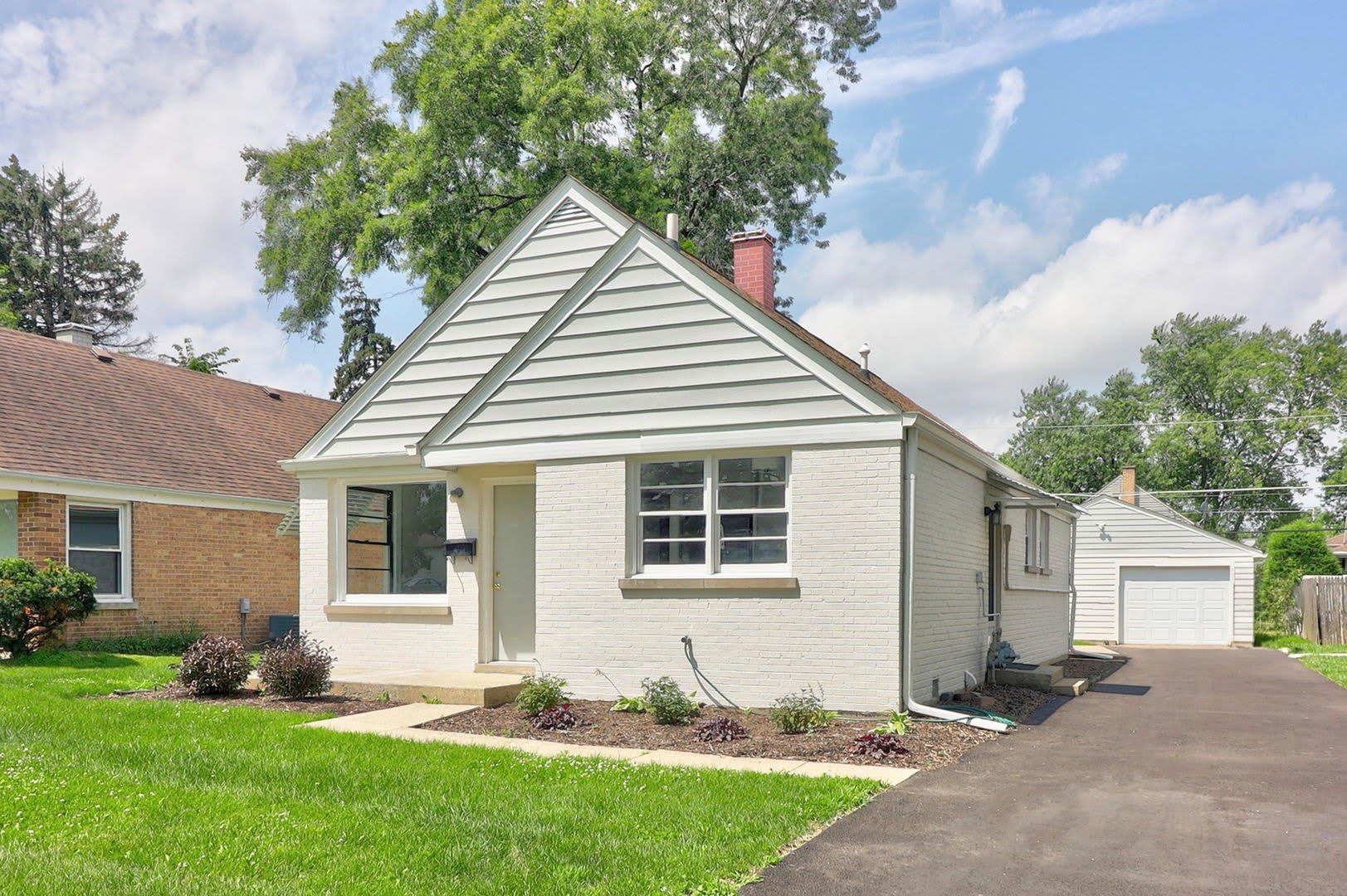 112 S Iowa Avenue – photo 2