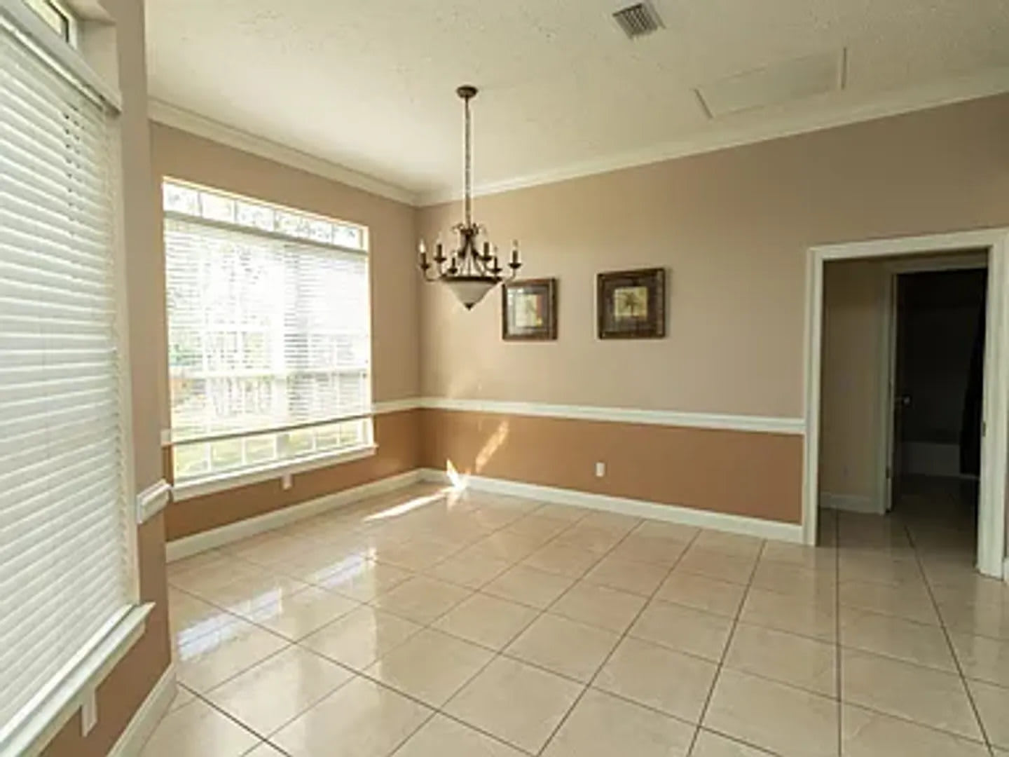 Mowat Highland Lynn Haven 3 Bedroom 2 Bathroom – photo 4
