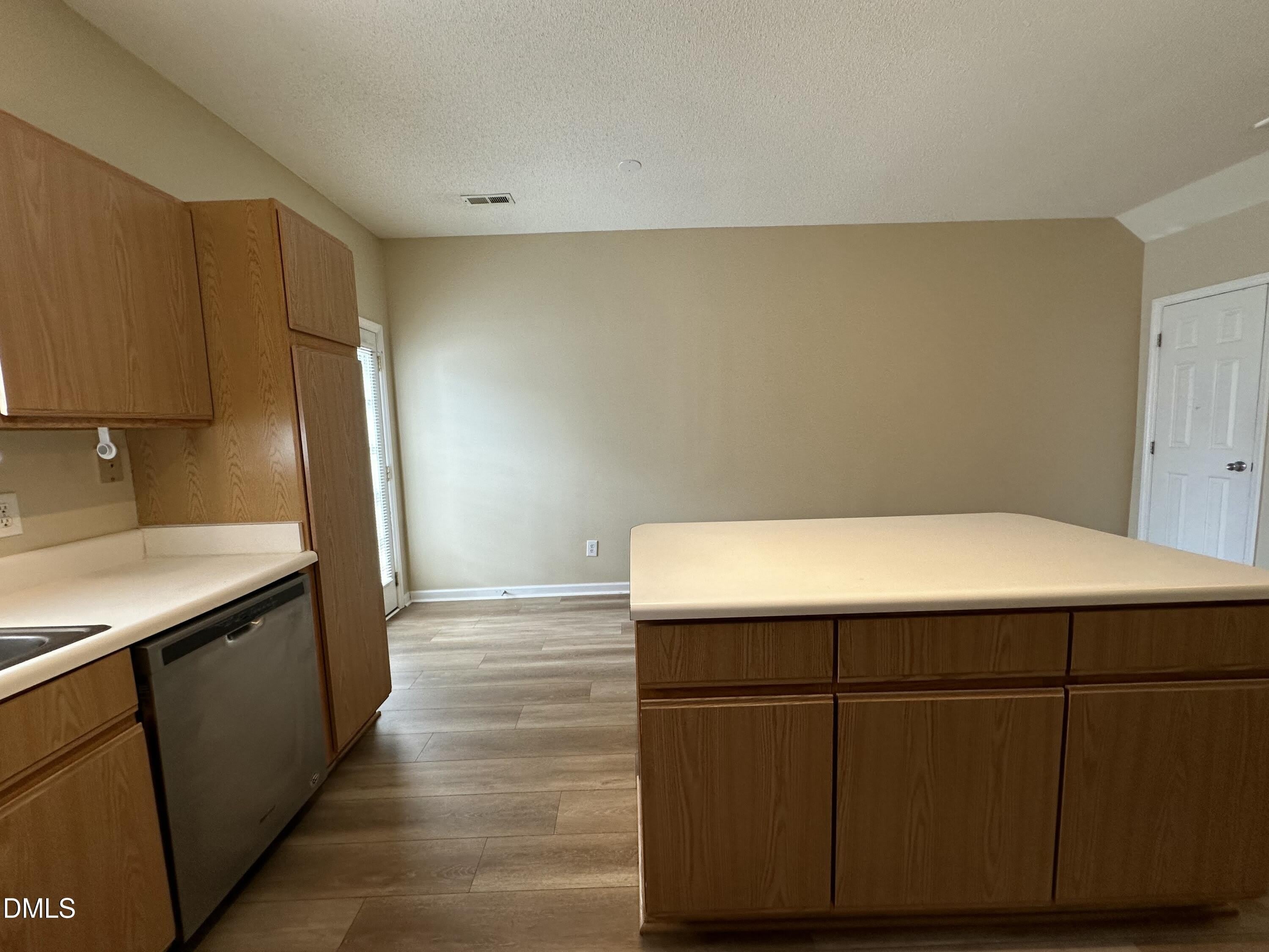 312 Commons Drive – photo 3