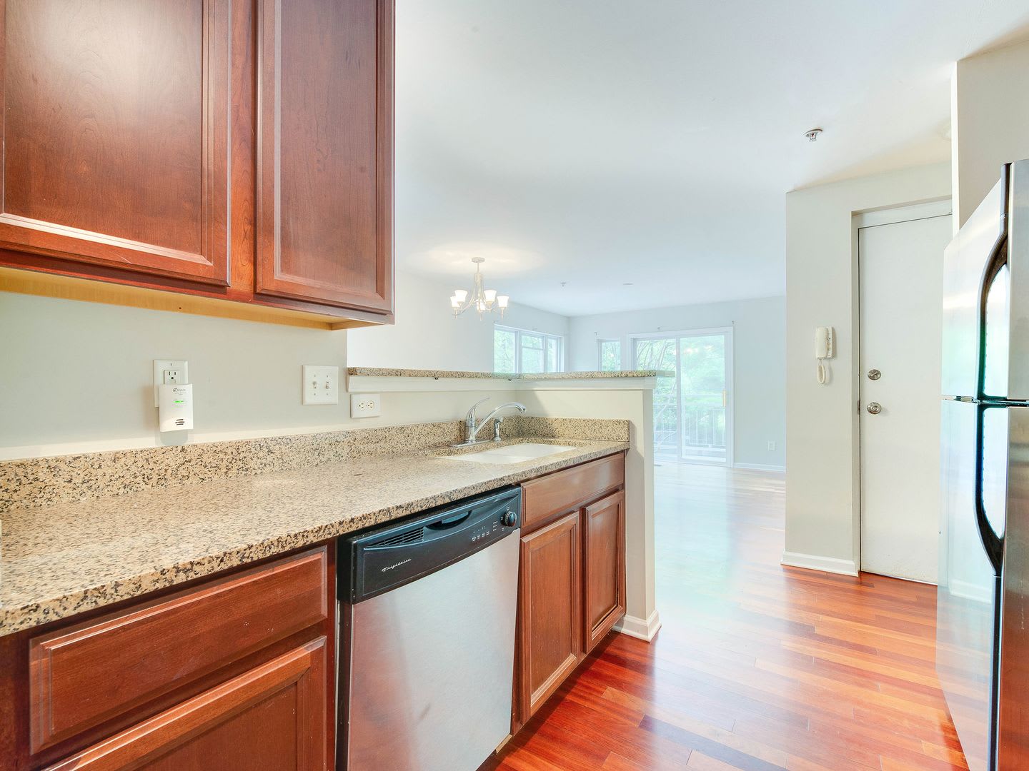 Updated condo in Charlotte's vibrant and fun Arts District, NoDa – photo 5
