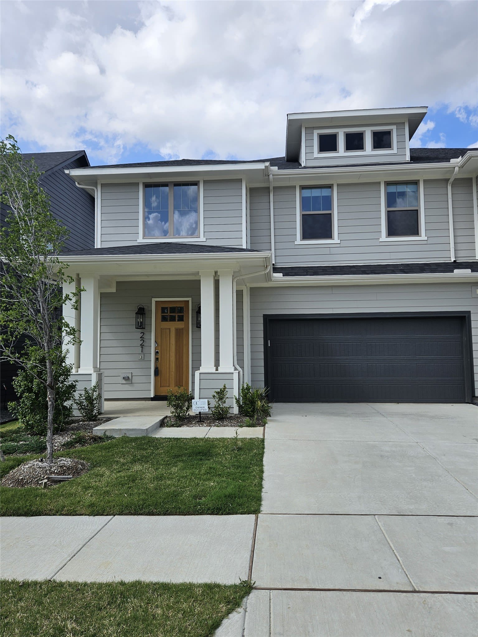 221 Chestnut Street – photo 1