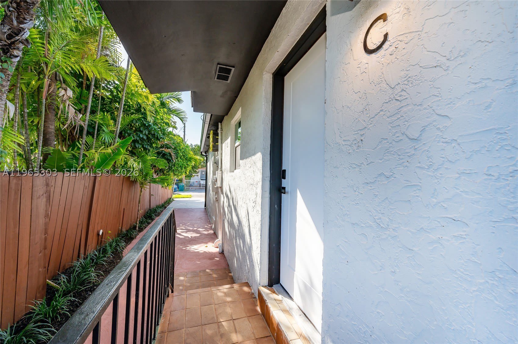 3321 NW 19th Ter – photo 3