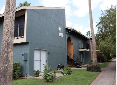 Conquistador Apartments – photo 2
