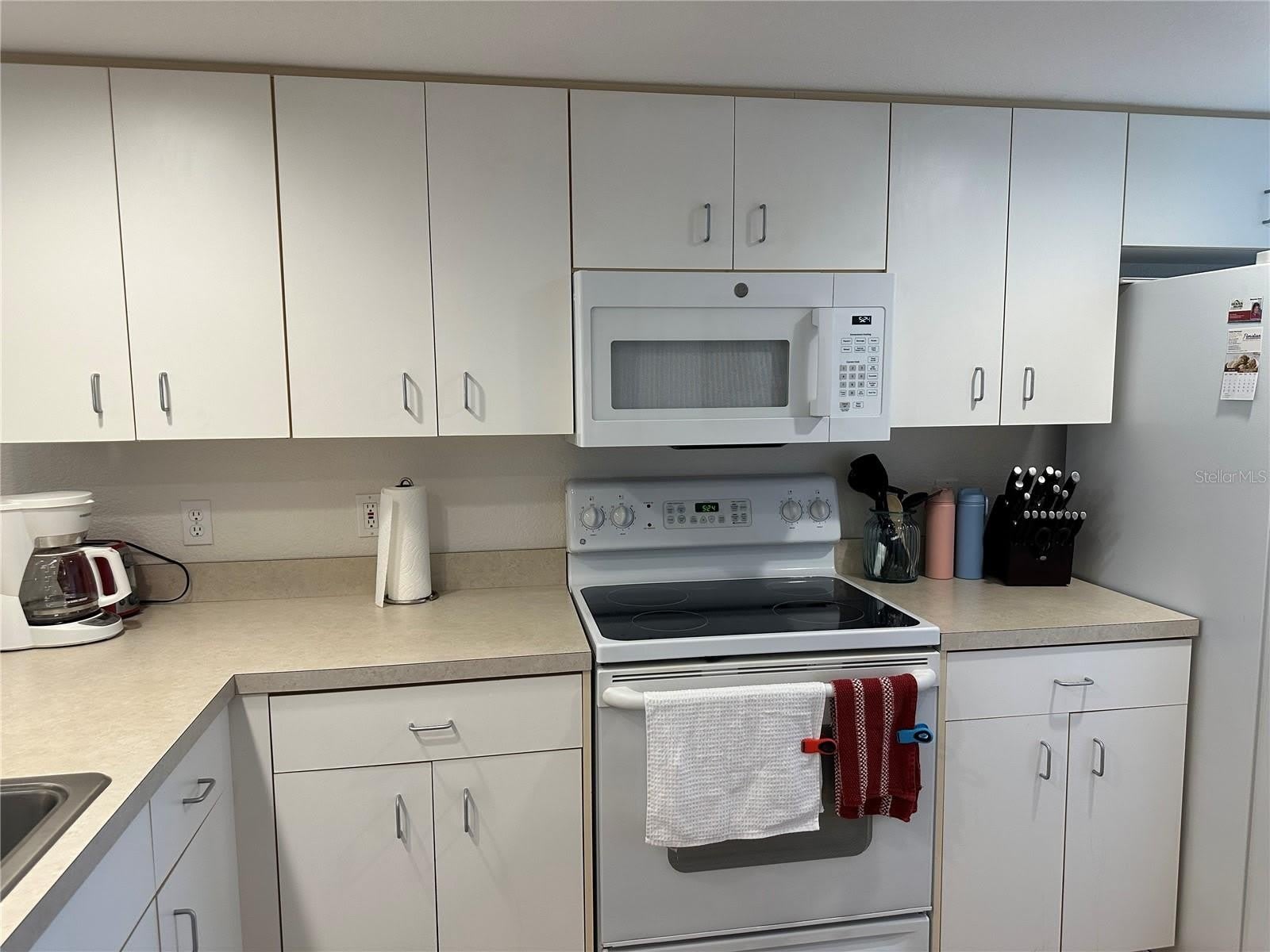 9550 FIDDLERS GREEN Circle – photo 5