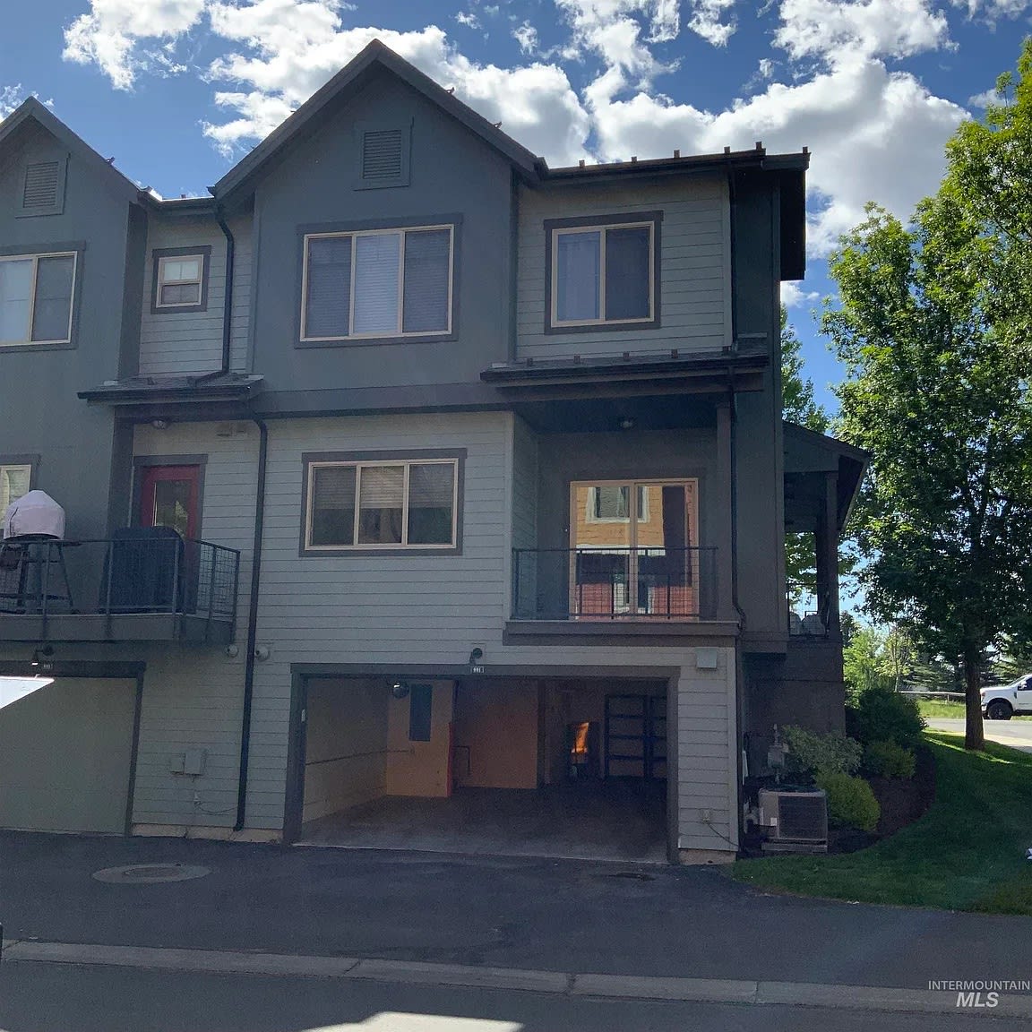 901 Countryside Boulevard – photo 1