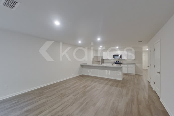 373 Ironwood Court – photo 4