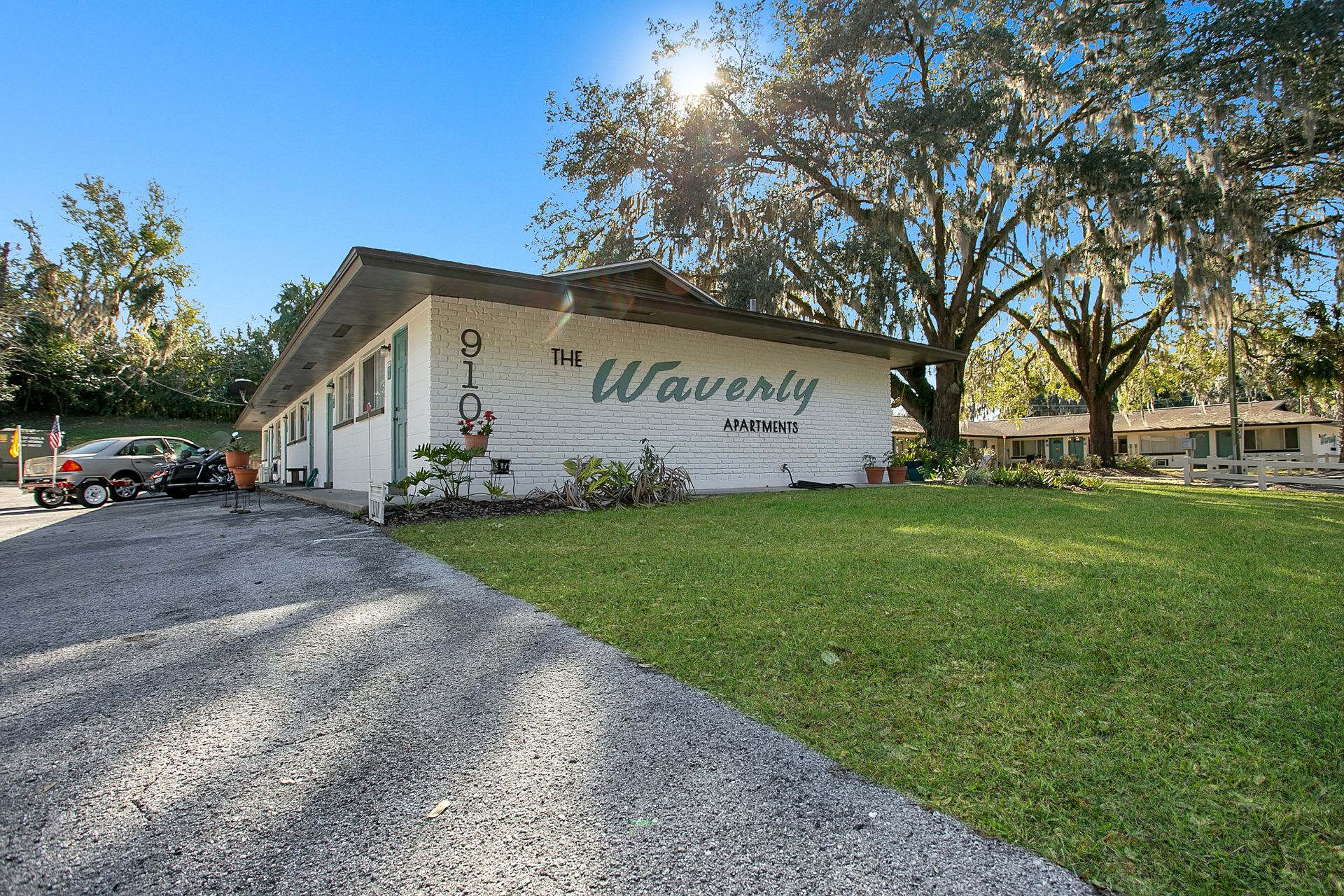 The Waverly Apartments – photo 2