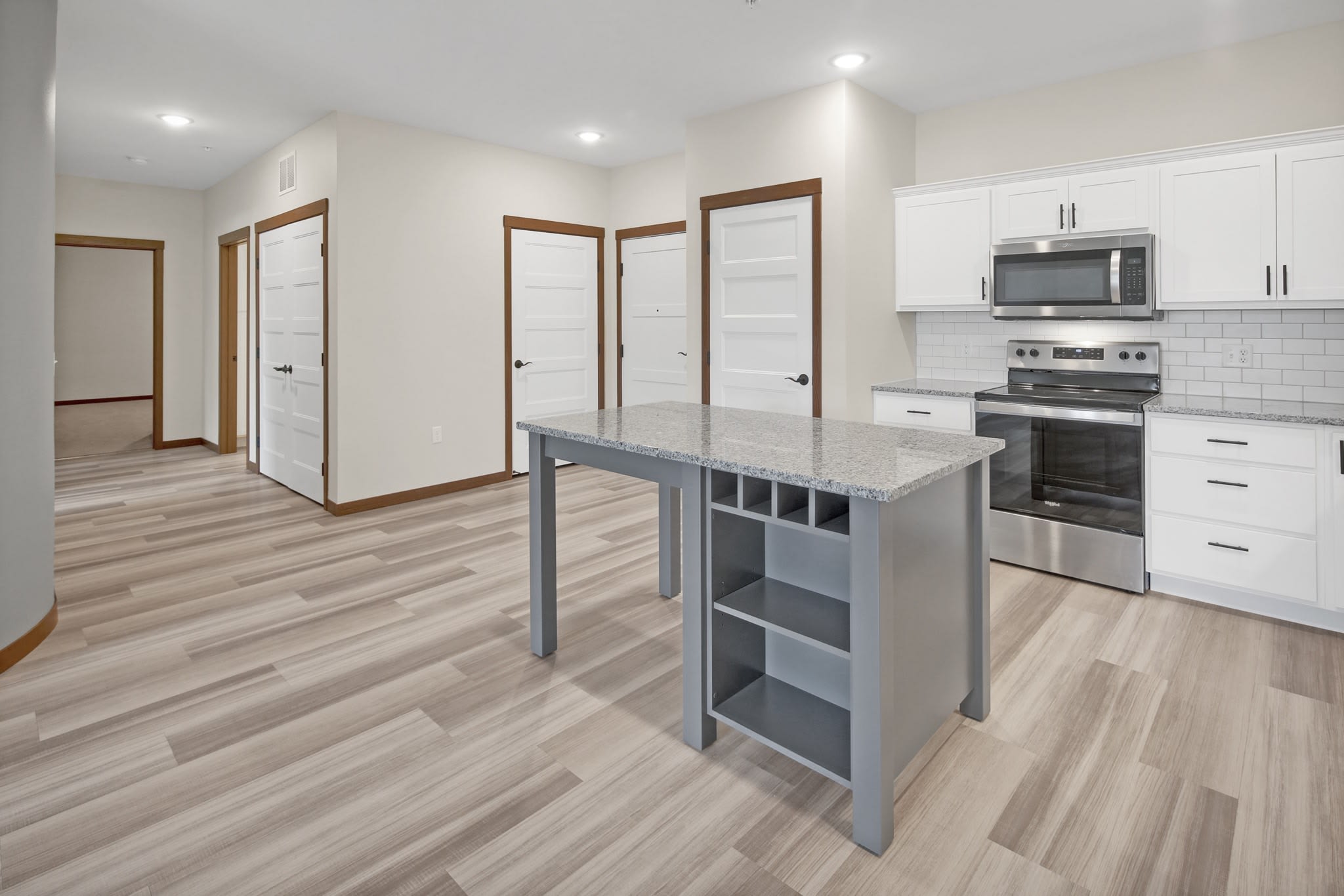 Urbana Court Apartments – photo 4