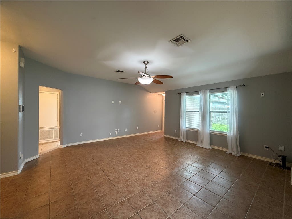 6629 Kodiak Drive – photo 5
