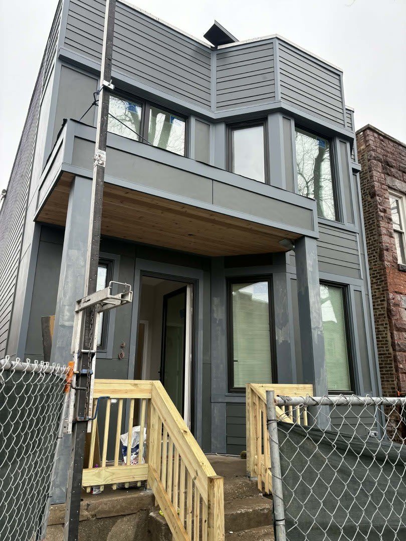 6321 S Eberhart Avenue – photo 2