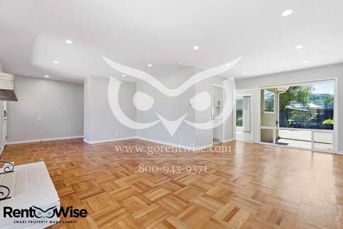 1109 Ridgewood Drive – photo 4