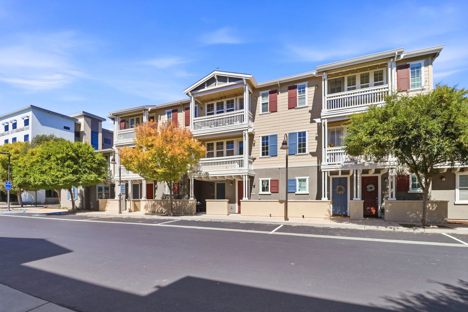 Live by the Marina in this Beautiful Townhome! – photo 3