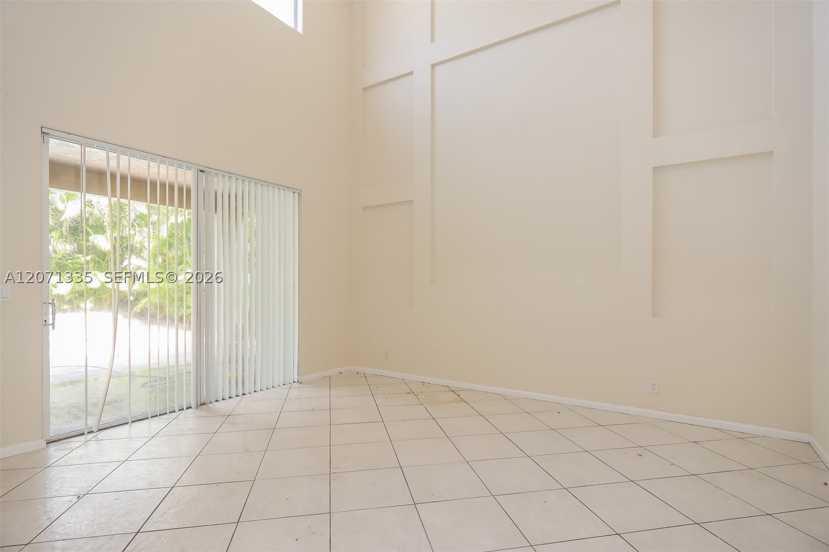 16337 SW 15th St – photo 2