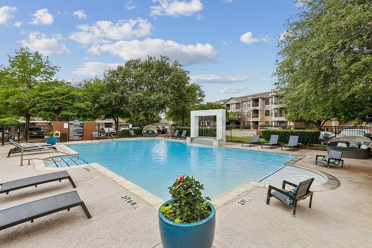 Toscana at Valley Ridge – photo 2