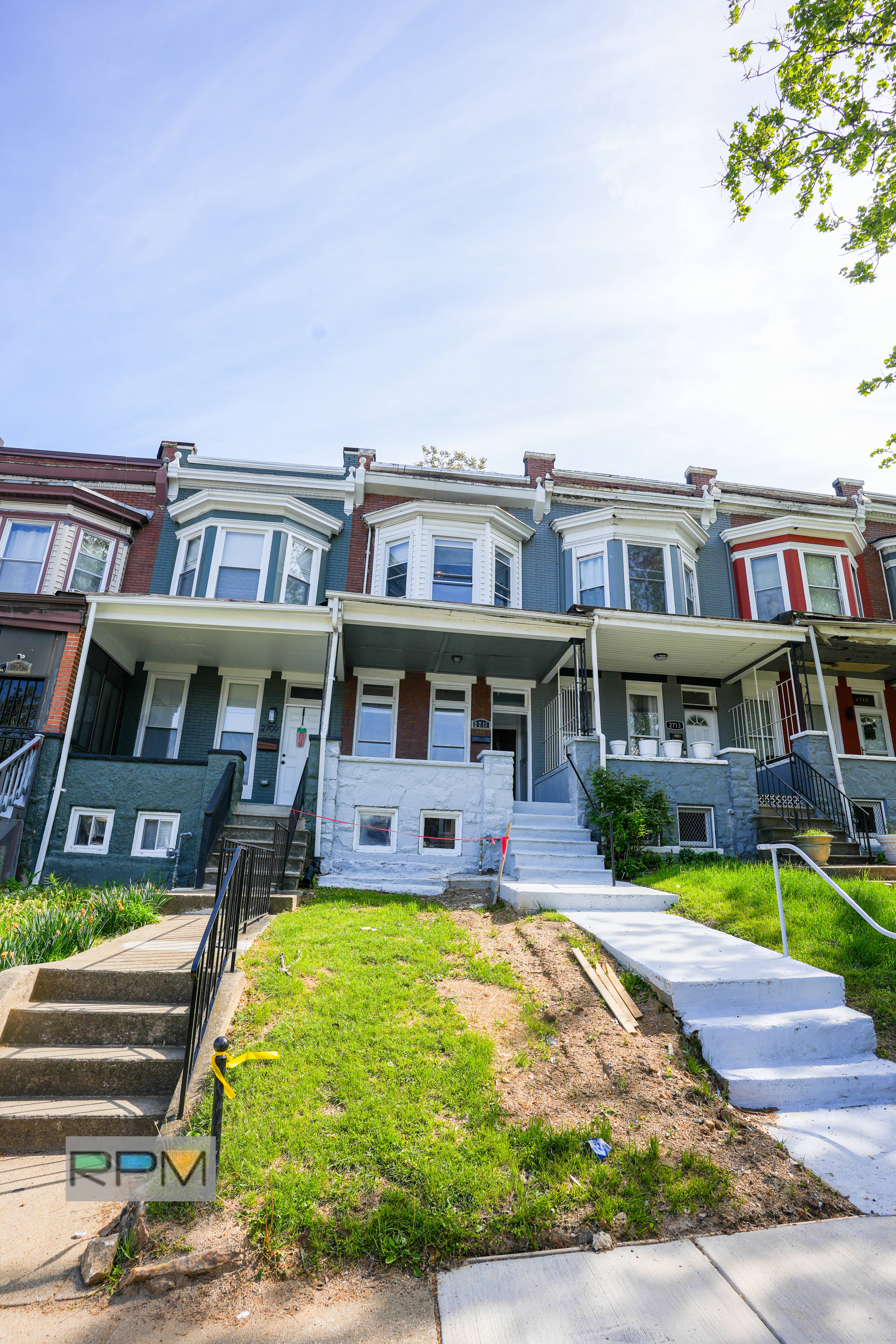 2711 W Mosher St – photo 1