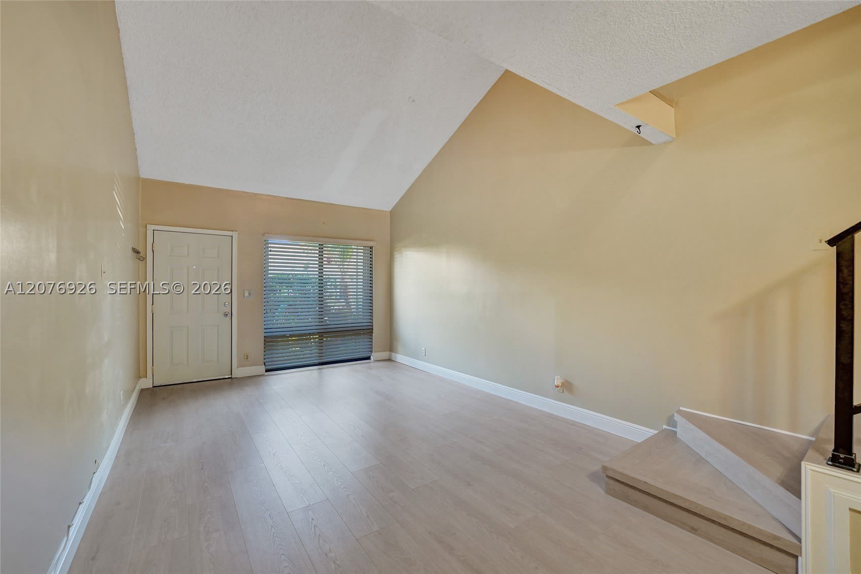 11154 Nw 37Th St – photo 4