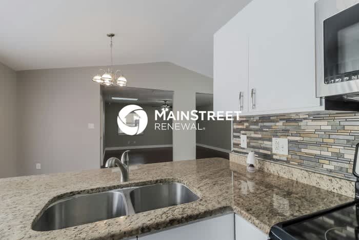 8011 Killian Drive – photo 5